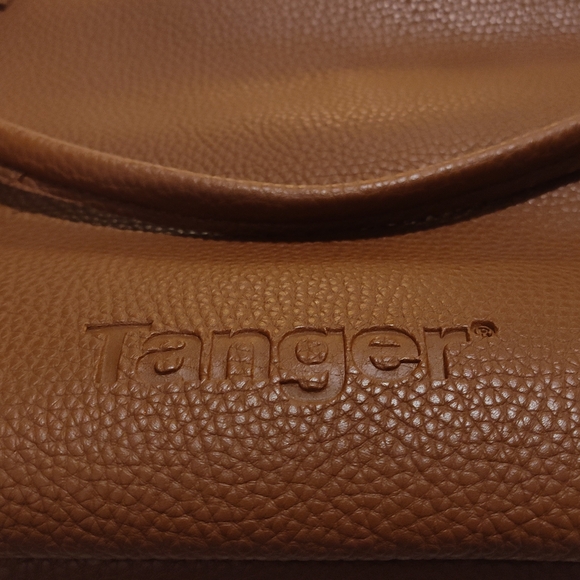 Chic Tan Leather Tote with Tassel - Picture 9 of 12